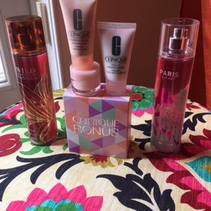 2 Bath and Body Works Fine Fragrance Mists